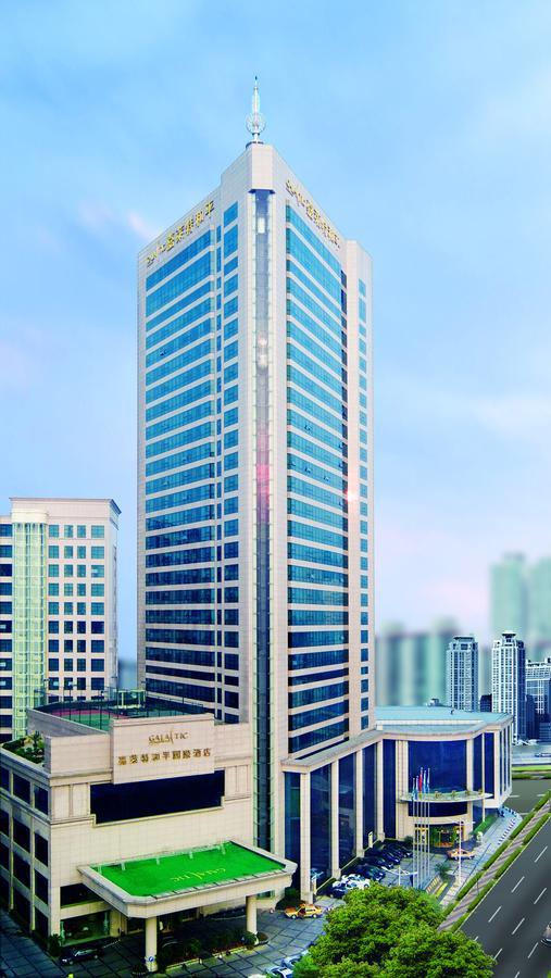 Nanchang Galactic Peace International Hotel Exterior photo